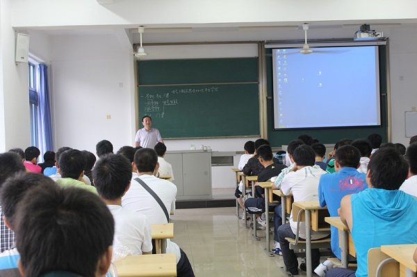 太阳集团tyc33455官网2011级新生入学教育圆满结束3